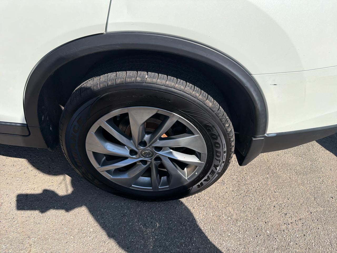 Nissan Rogue AWD 4dr SL 2015