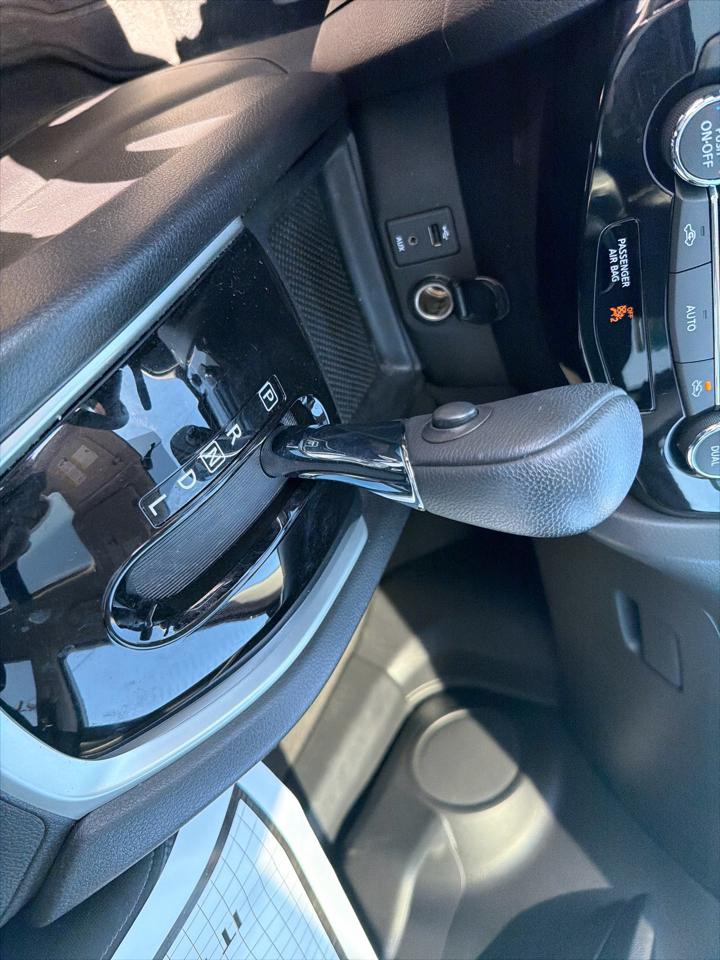 Nissan Rogue AWD 4dr SL 2015