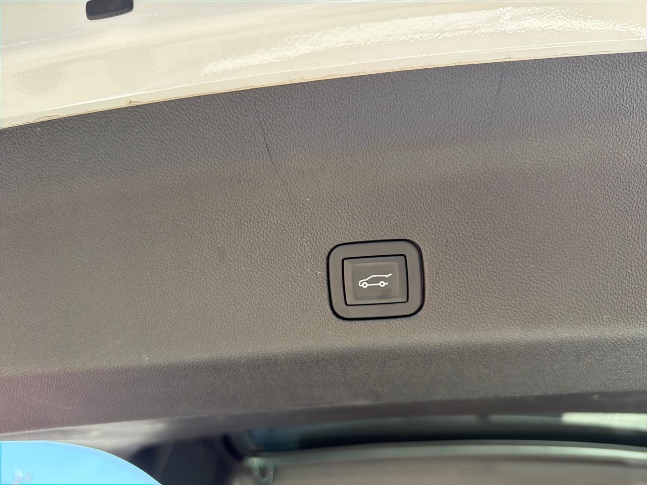 Chevrolet Tahoe 4WD 4dr Z71 2024