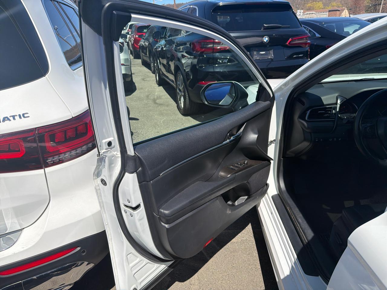 Toyota Camry SE Auto AWD (Natl) 2023