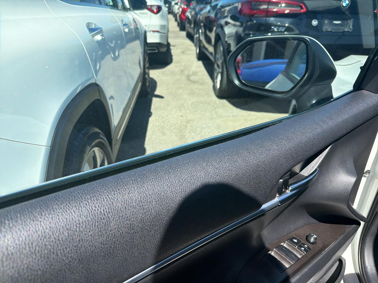 Toyota Camry SE Auto AWD (Natl) 2023