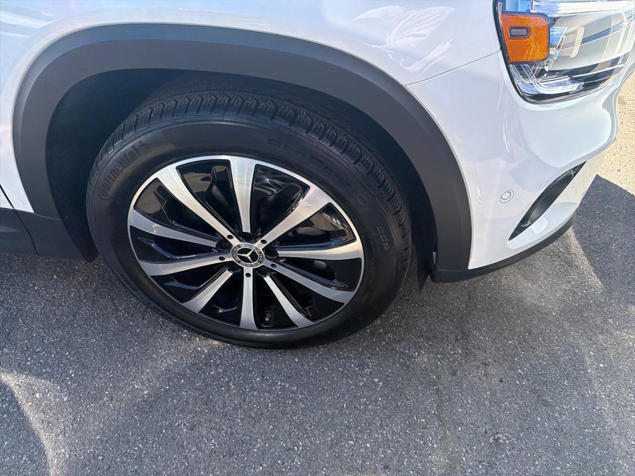 Mercedes-Benz GLB GLB 250 4MATIC SUV 2023