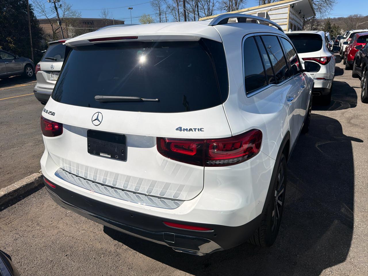 Mercedes-Benz GLB GLB 250 4MATIC SUV 2023