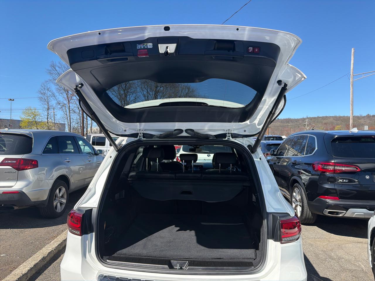 Mercedes-Benz GLB GLB 250 4MATIC SUV 2023