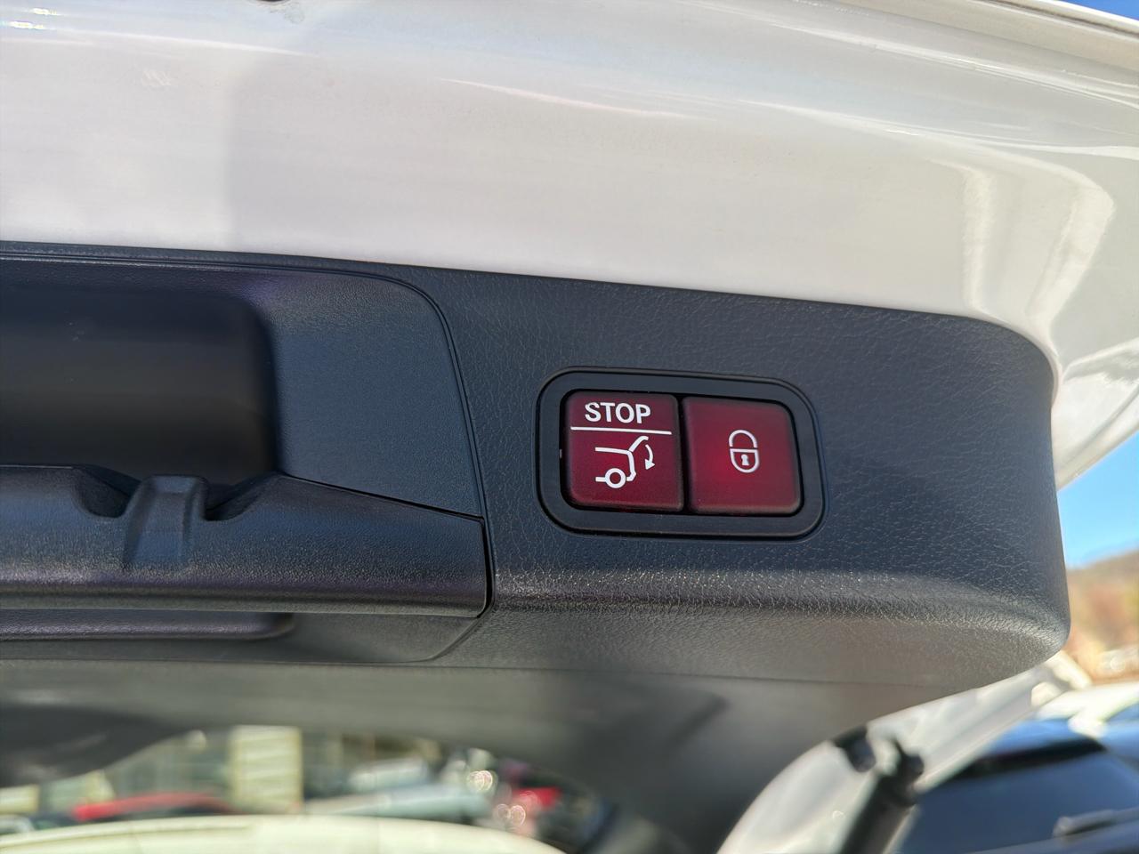 Mercedes-Benz GLB GLB 250 4MATIC SUV 2023