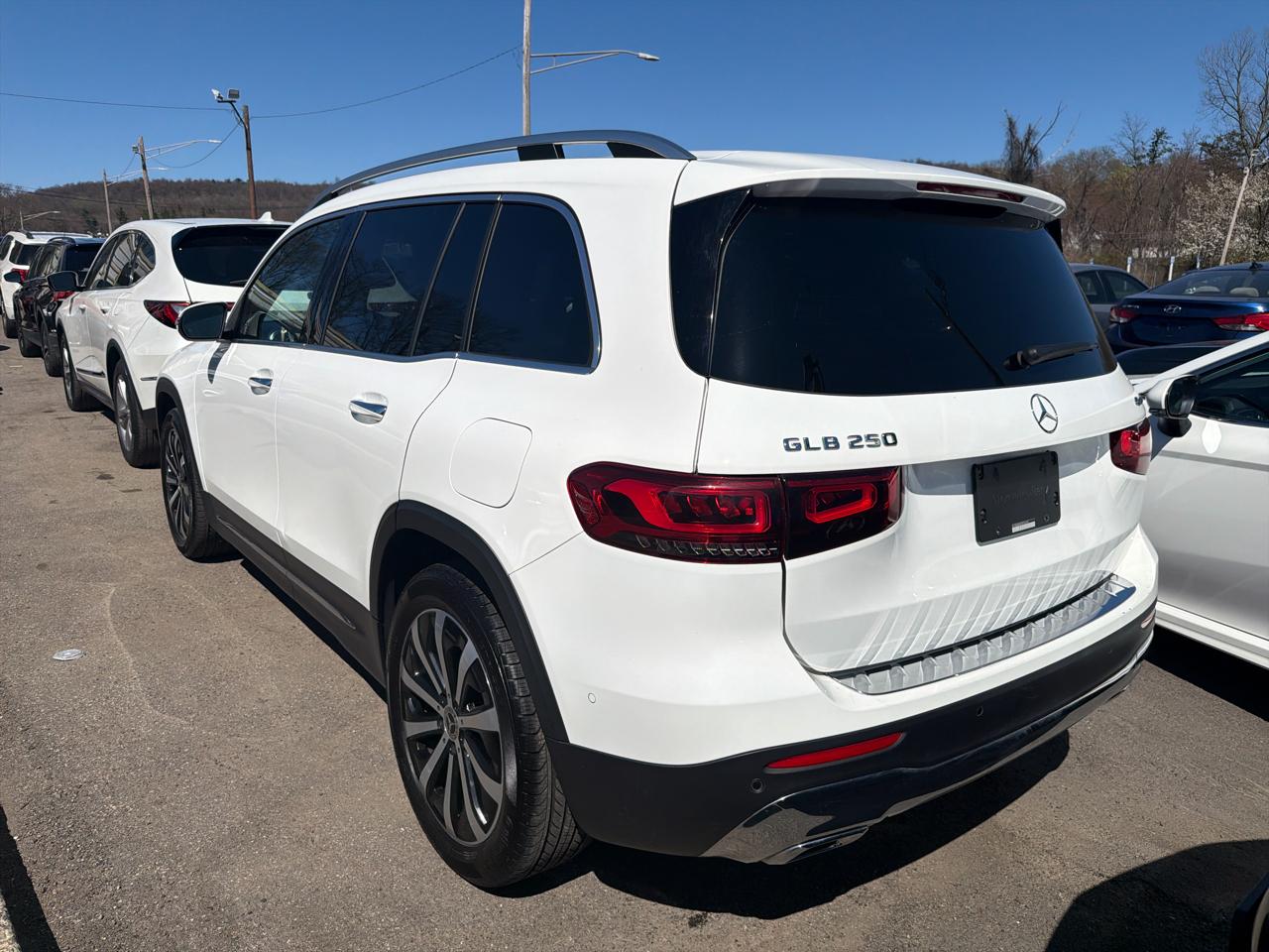 Mercedes-Benz GLB GLB 250 4MATIC SUV 2023