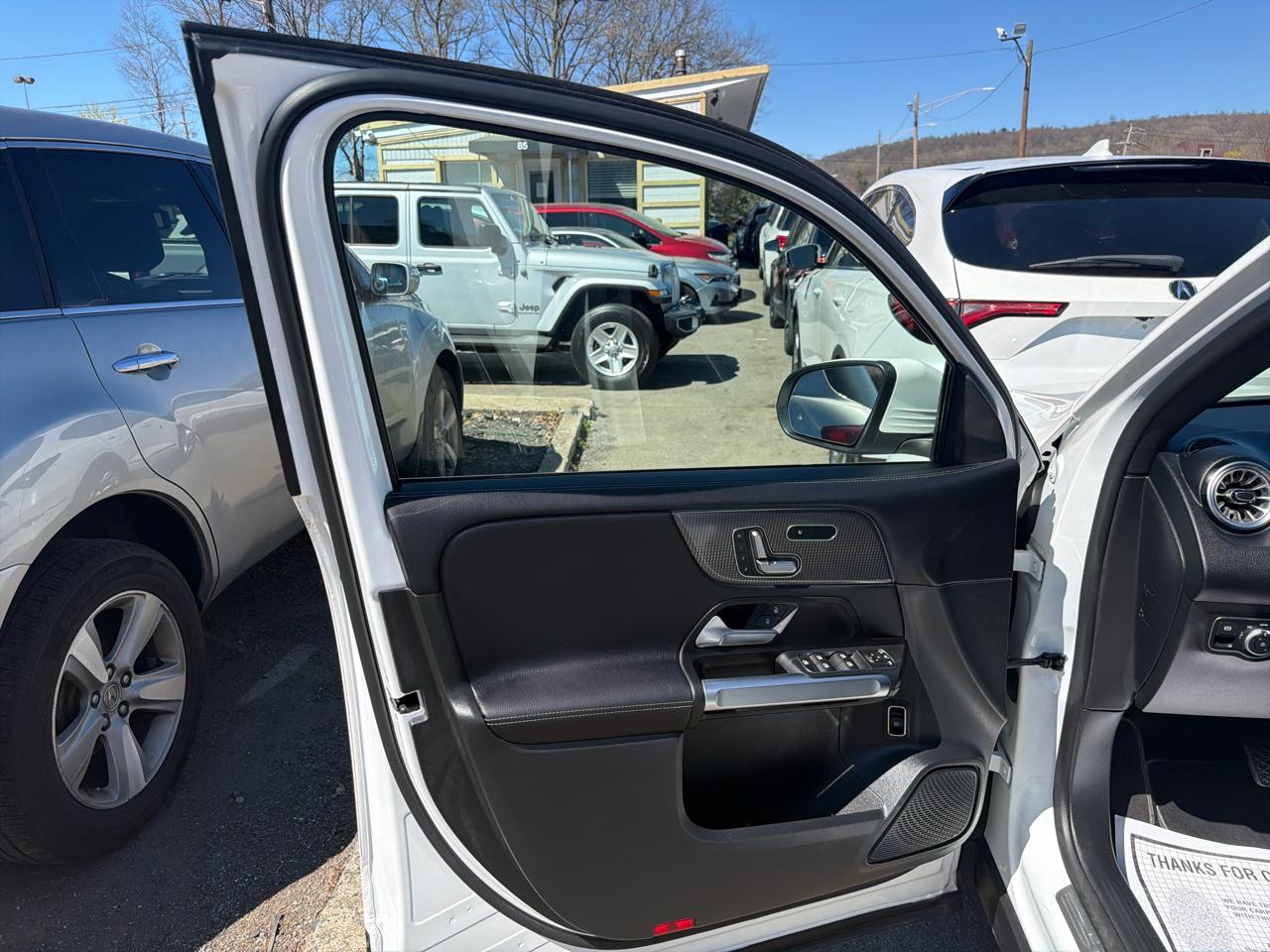 Mercedes-Benz GLB GLB 250 4MATIC SUV 2023