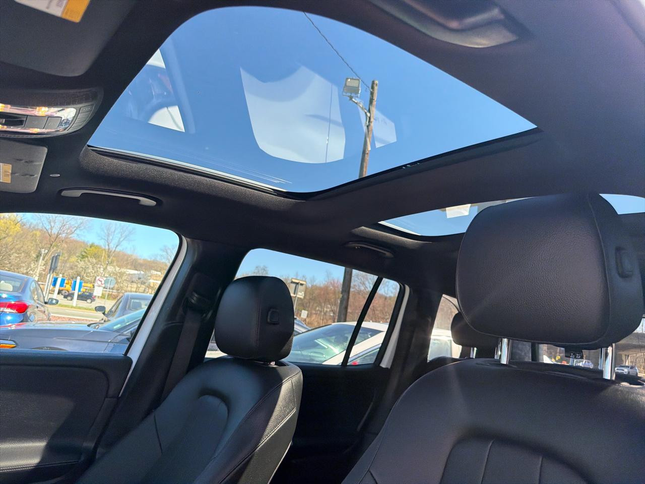 Mercedes-Benz GLB GLB 250 4MATIC SUV 2023