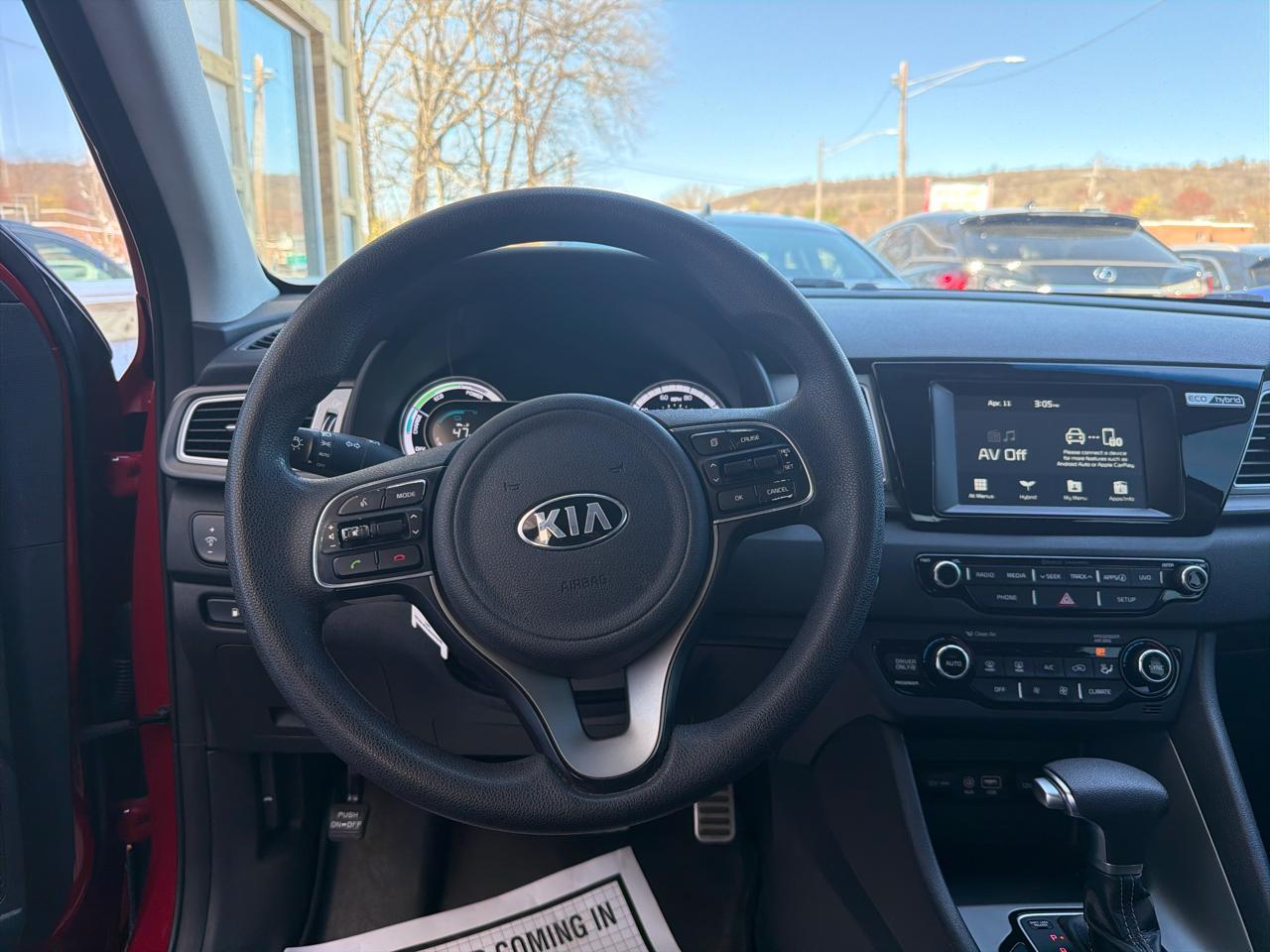 Kia Niro LX FWD 2018