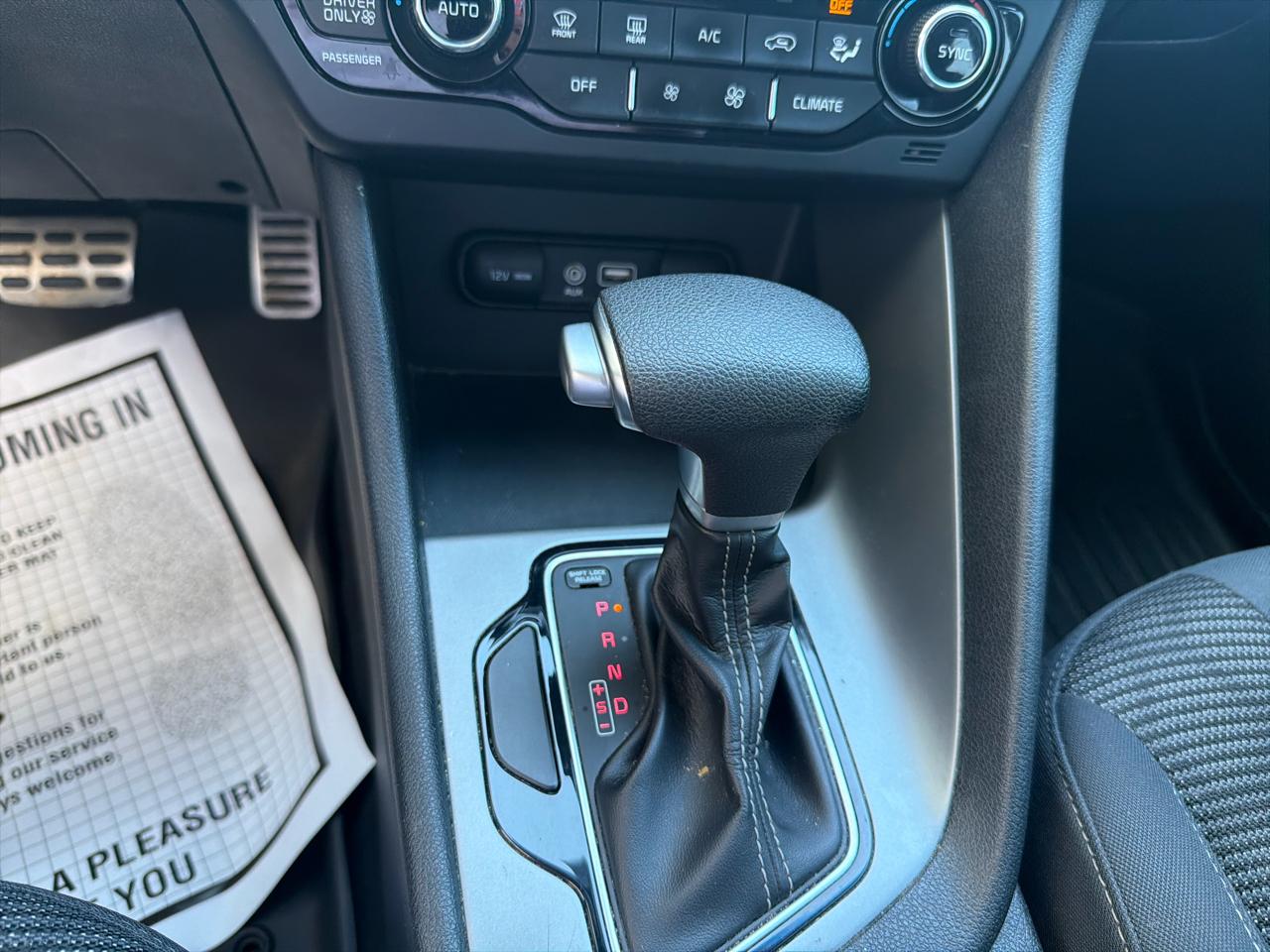 Kia Niro LX FWD 2018