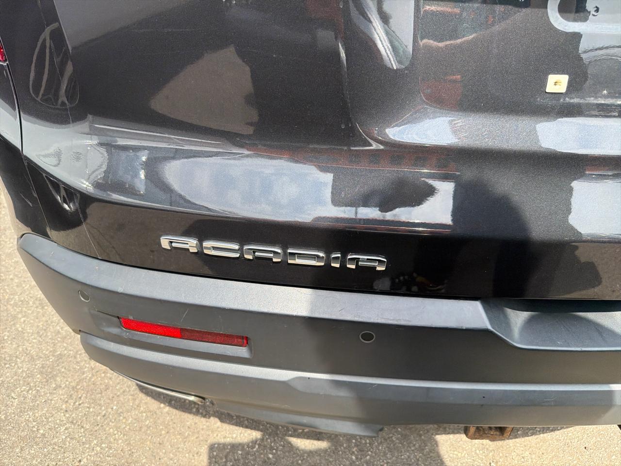 GMC Acadia AWD 4dr AT4 2020