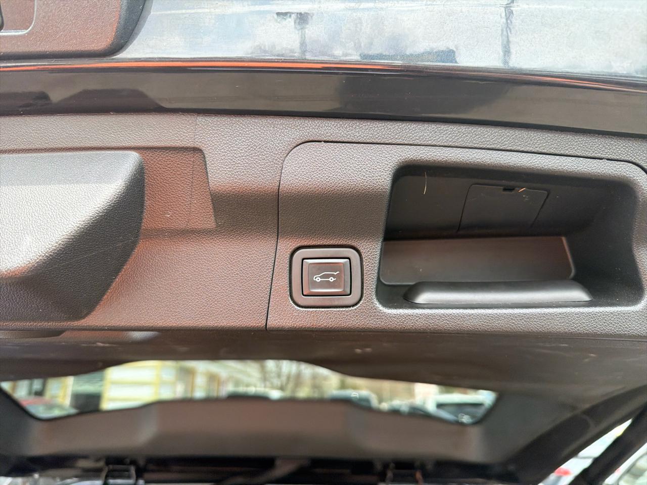 GMC Acadia AWD 4dr AT4 2020