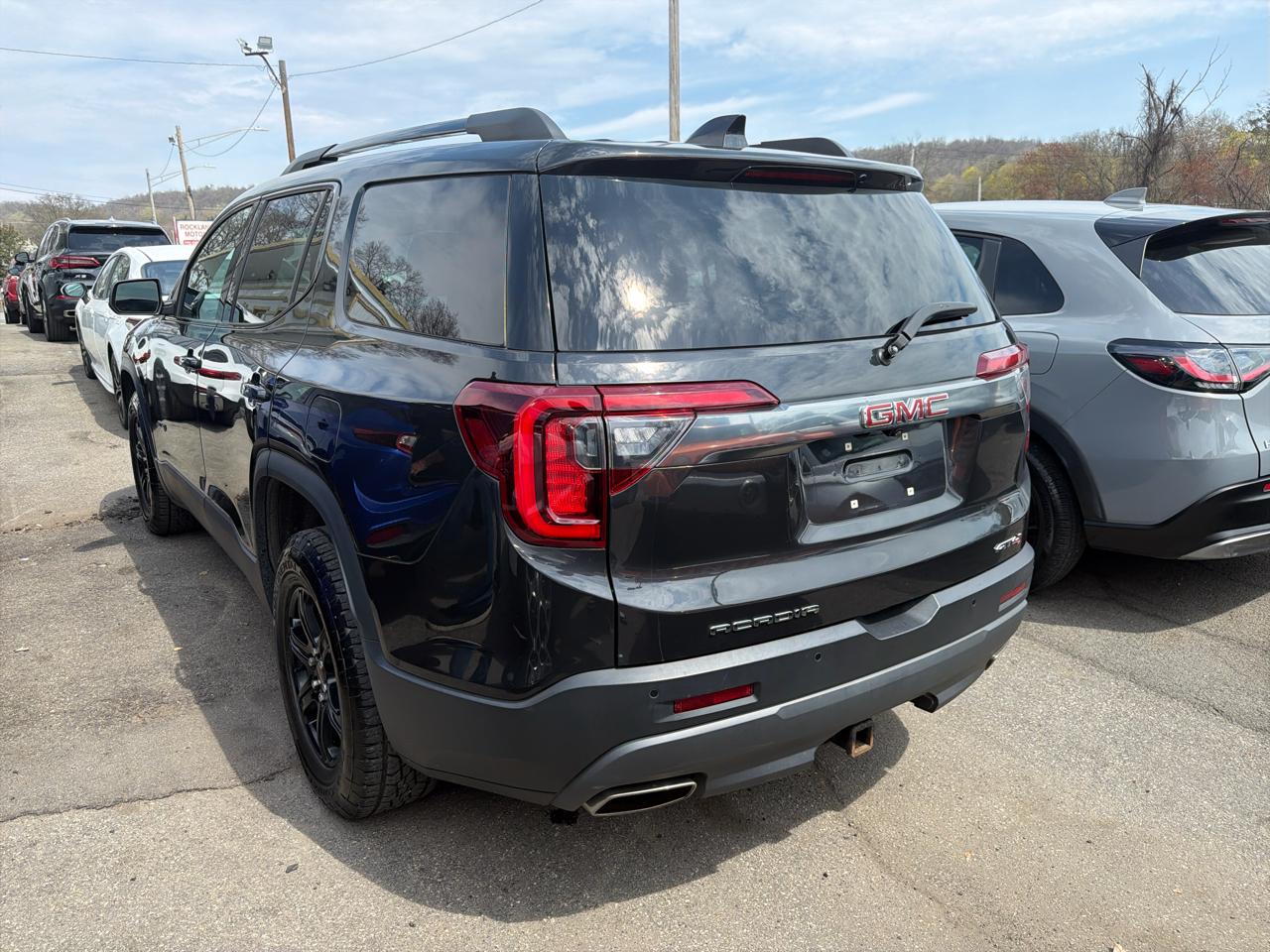 GMC Acadia AWD 4dr AT4 2020