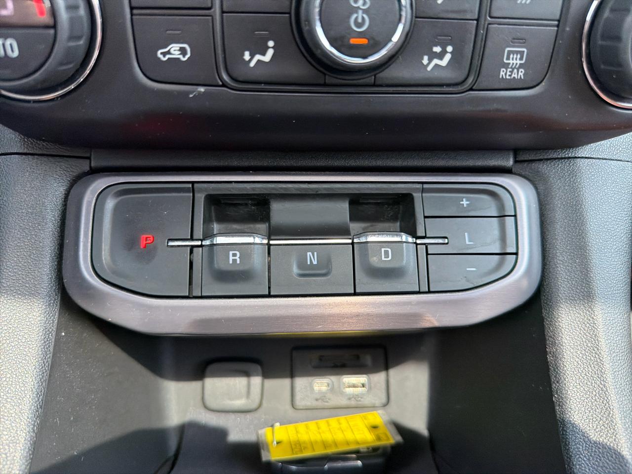 GMC Acadia AWD 4dr AT4 2020