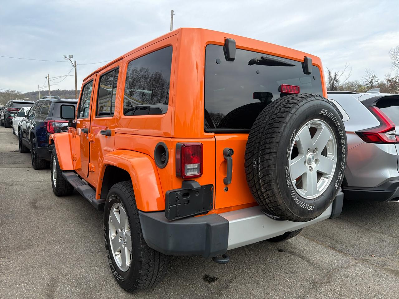 Jeep Wrangler Unlimited 4WD 4dr Sahara 2012