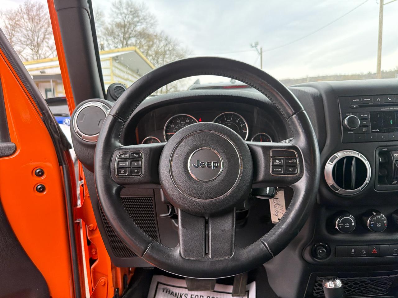 Jeep Wrangler Unlimited 4WD 4dr Sahara 2012