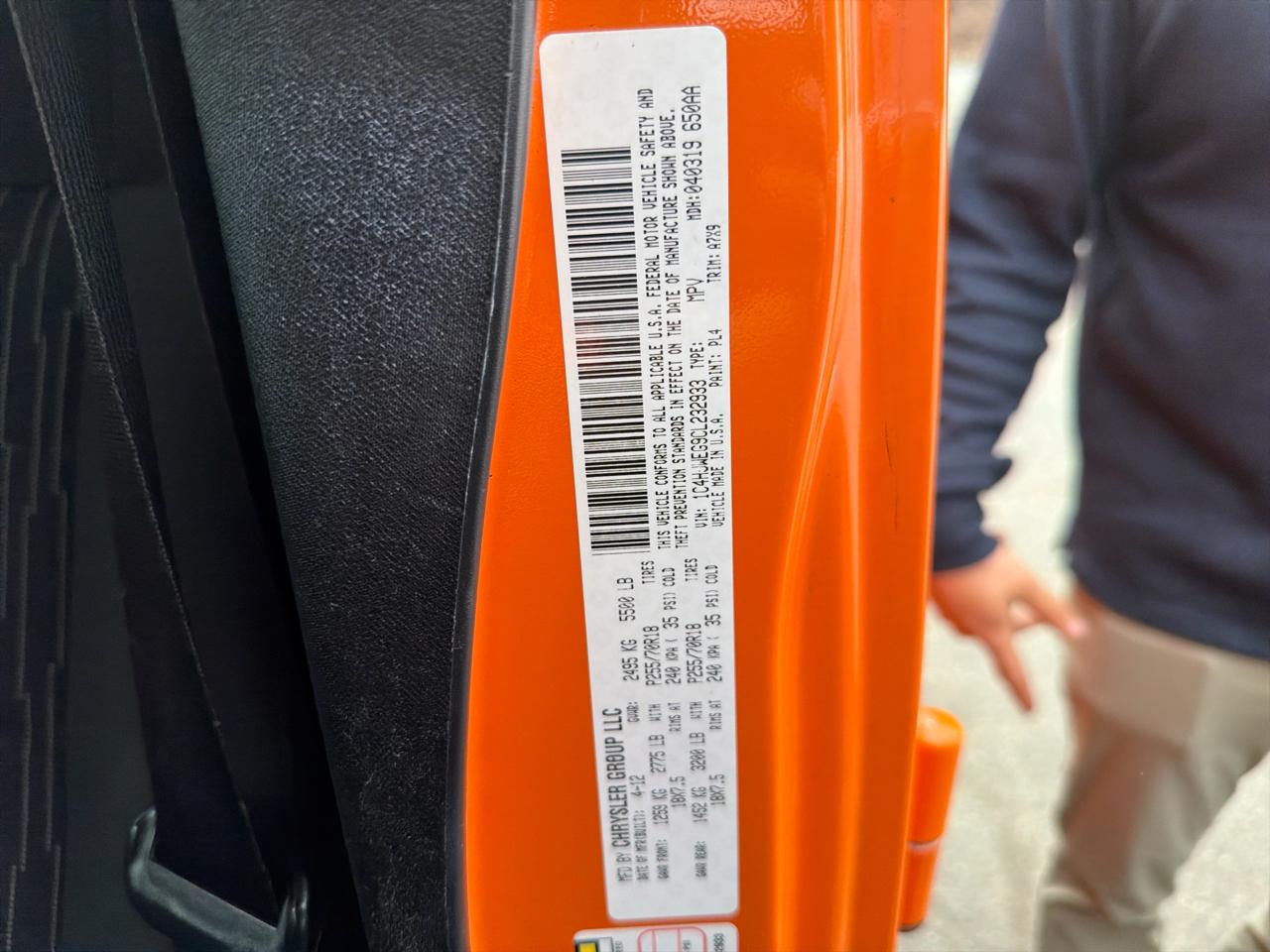 Jeep Wrangler Unlimited 4WD 4dr Sahara 2012