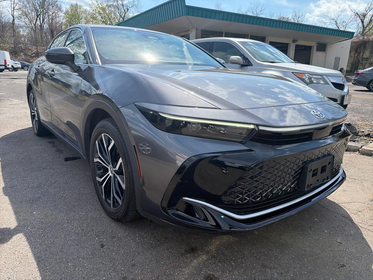 Toyota Crown Limited AWD (Natl) 2024