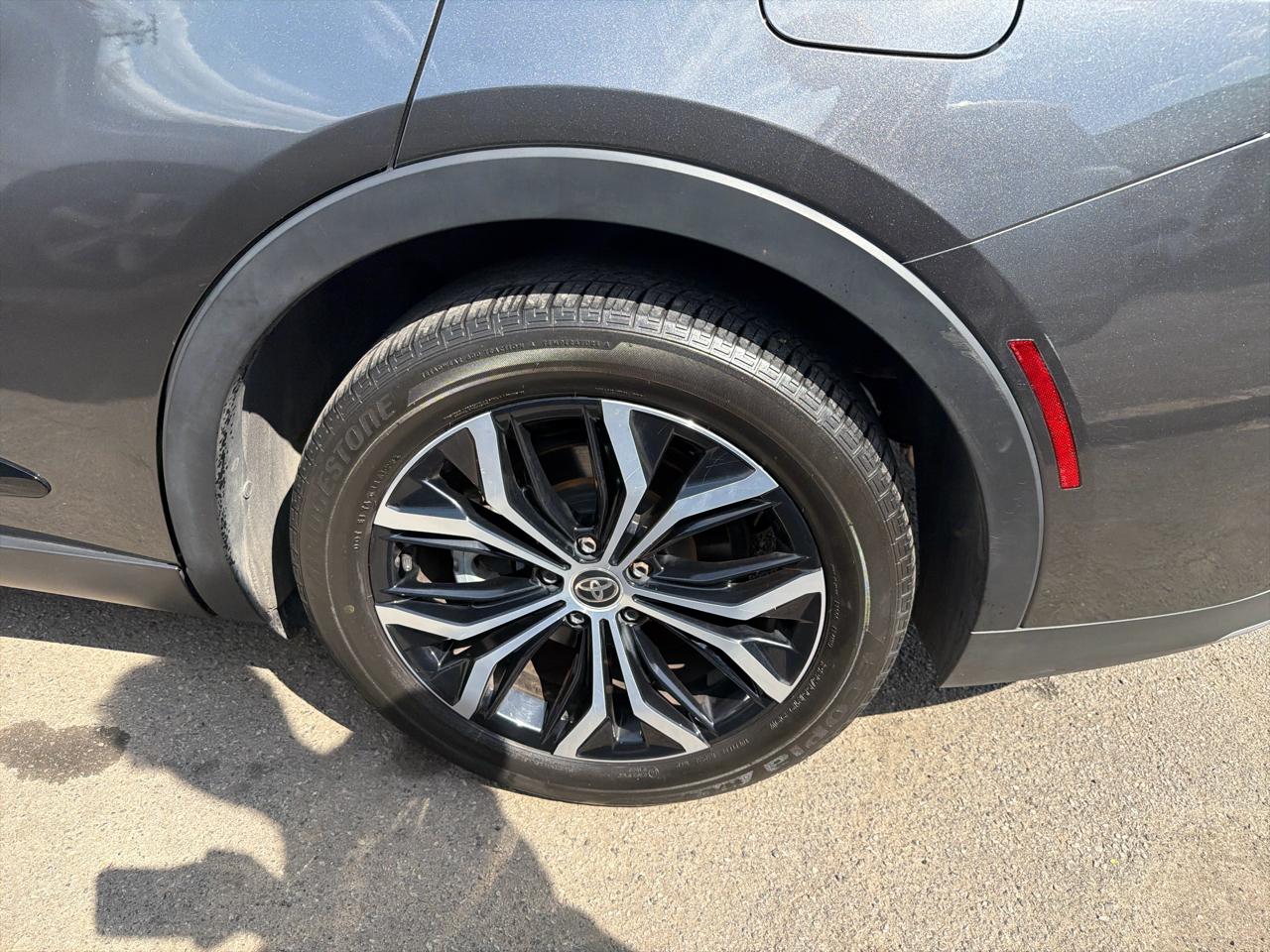 Toyota Crown Limited AWD (Natl) 2024