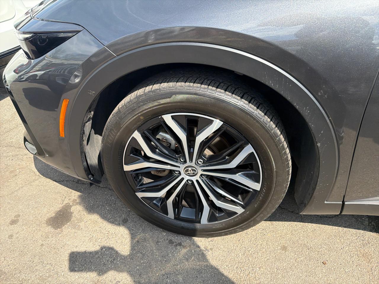 Toyota Crown Limited AWD (Natl) 2024