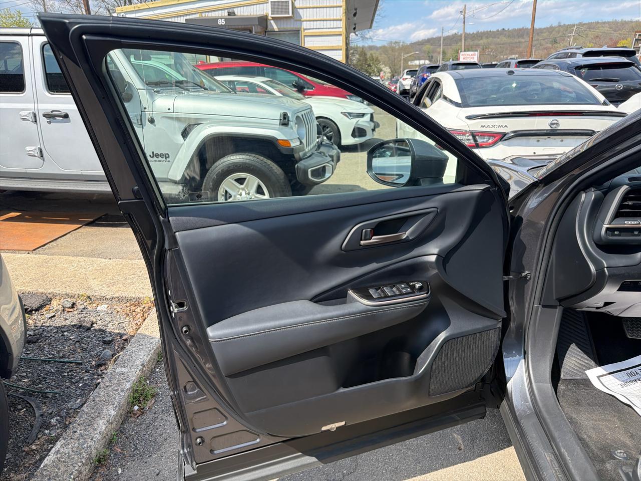 Toyota Crown Limited AWD (Natl) 2024