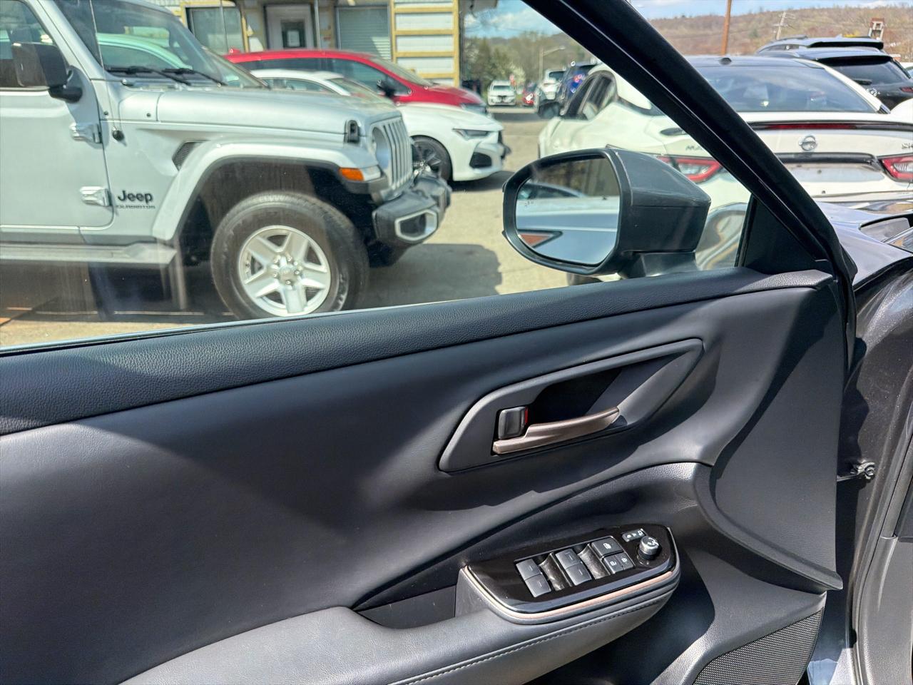 Toyota Crown Limited AWD (Natl) 2024