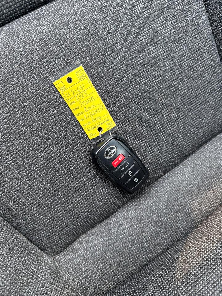 Toyota Crown Limited AWD (Natl) 2024