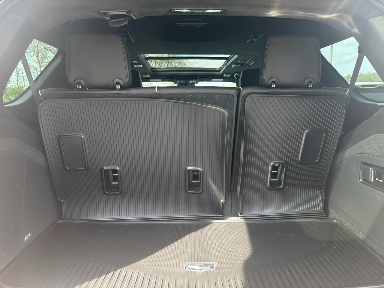 Cadillac Escalade 4WD 4dr Sport Platinum 2022