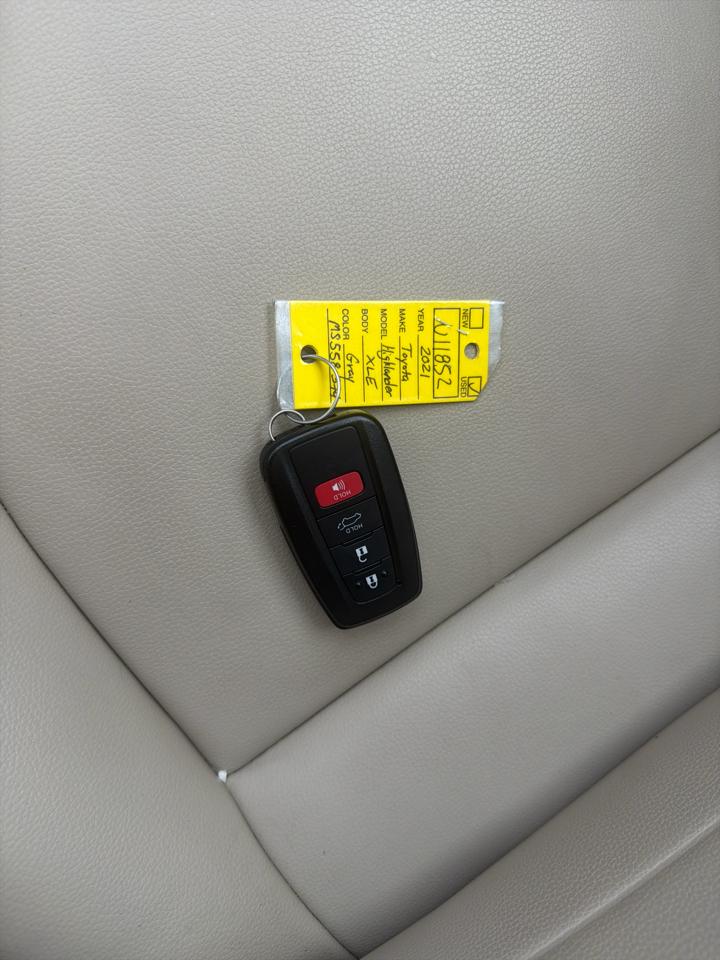 Toyota Highlander XLE AWD (Natl) 2021