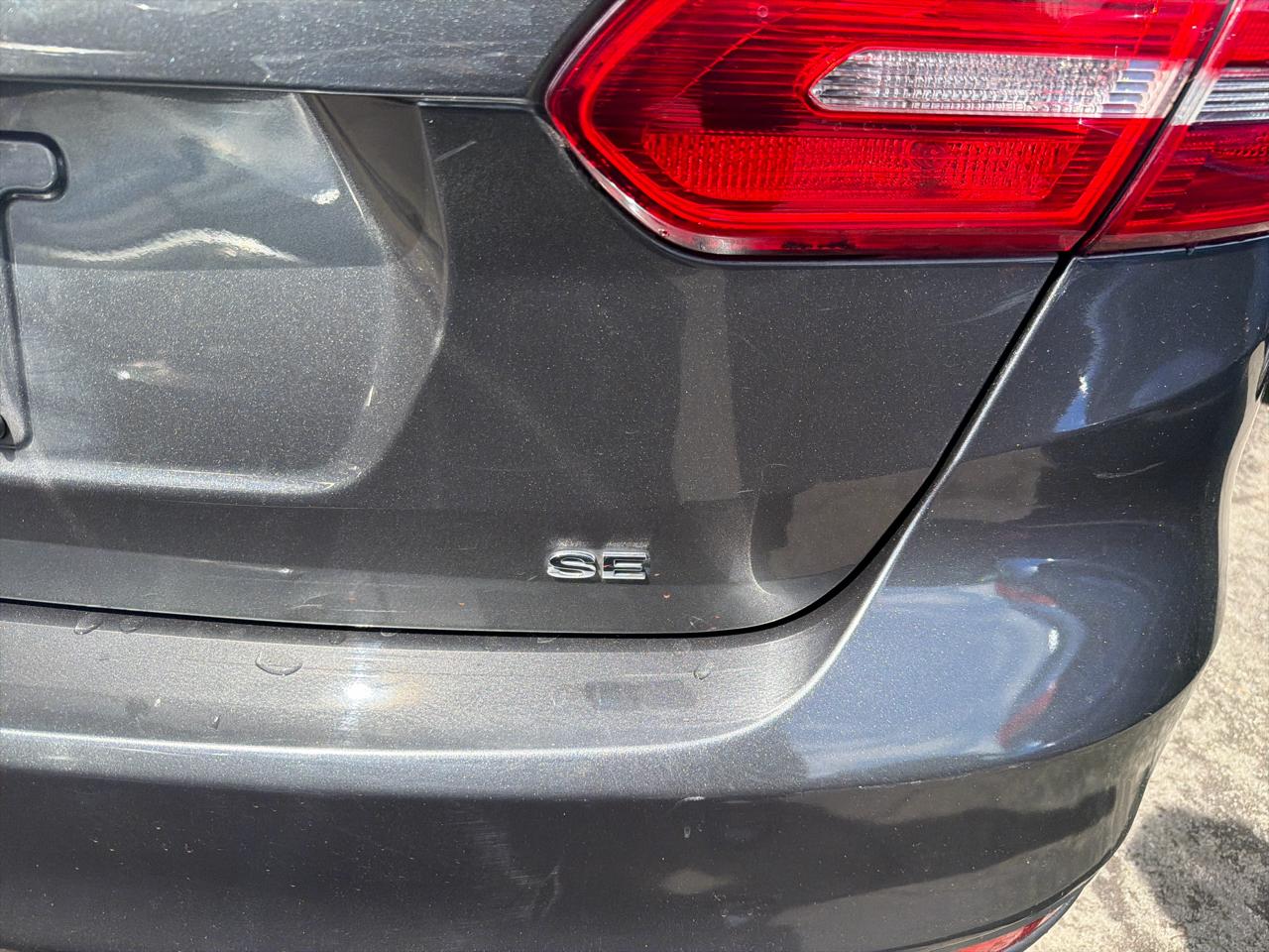 Ford Focus 4dr Sdn SE 2016