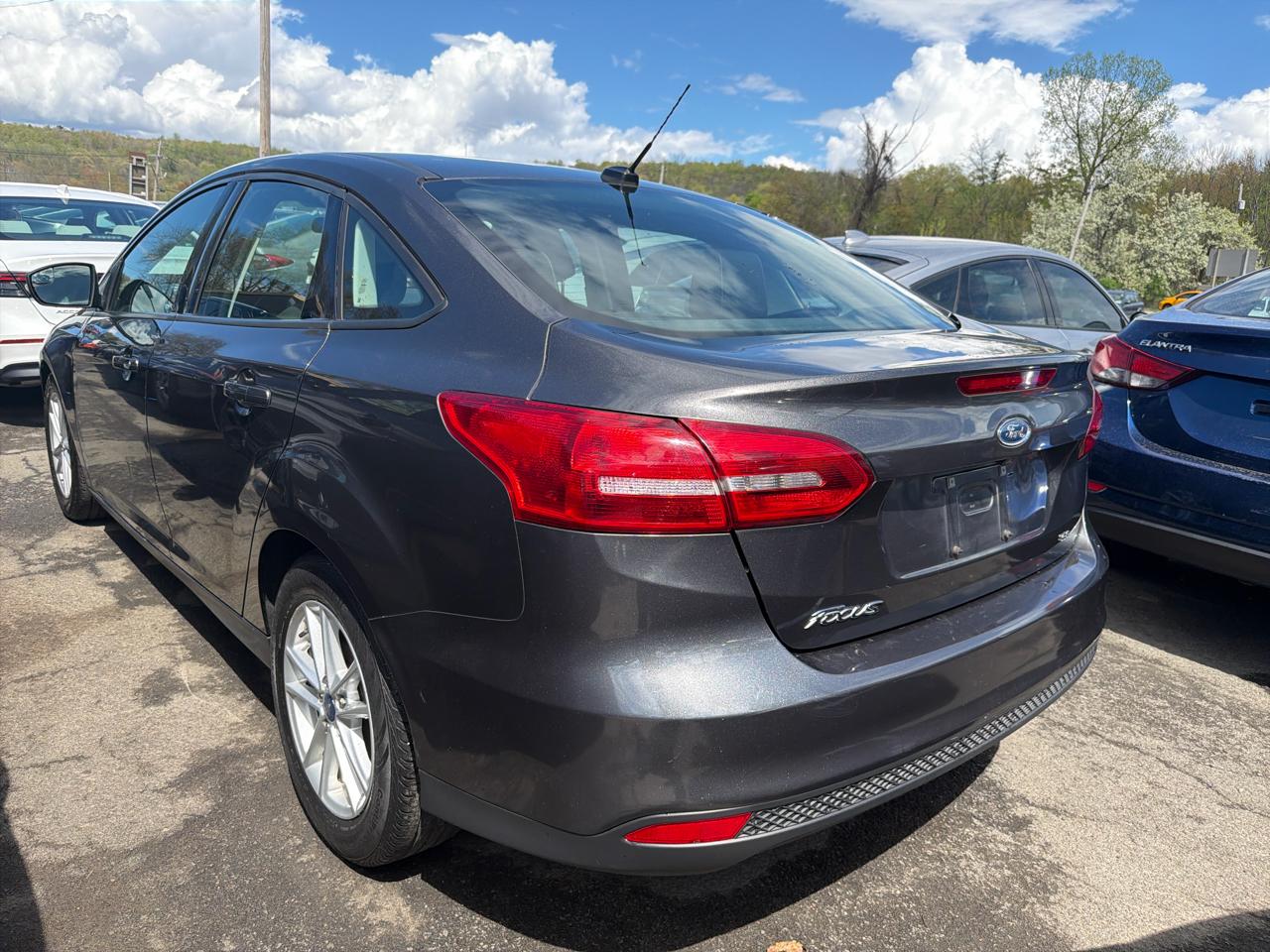 Ford Focus 4dr Sdn SE 2016