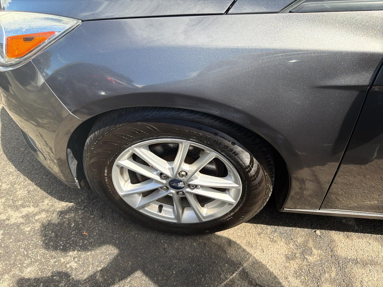 Ford Focus 4dr Sdn SE 2016