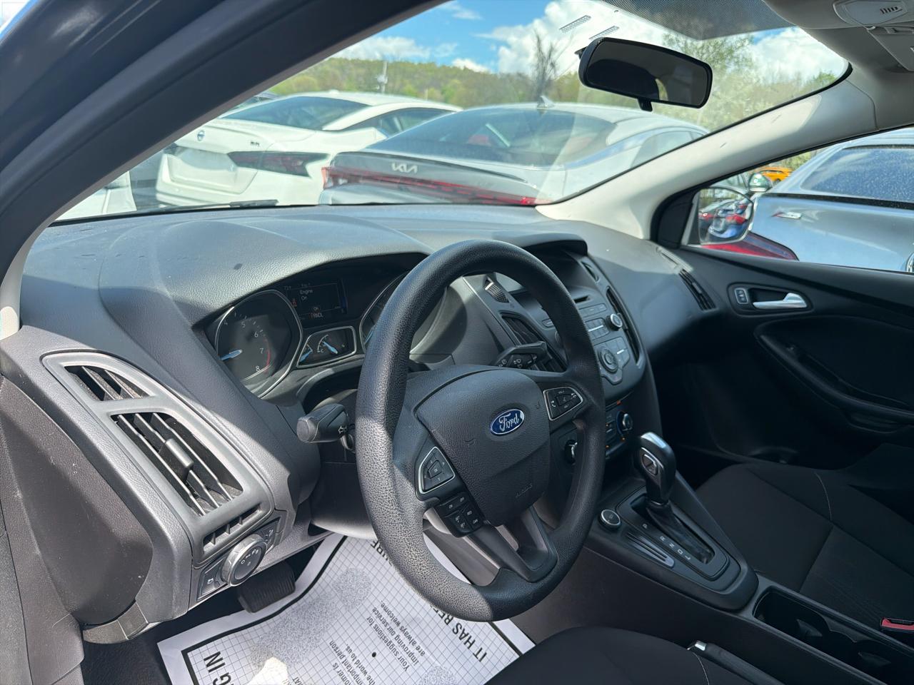 Ford Focus 4dr Sdn SE 2016