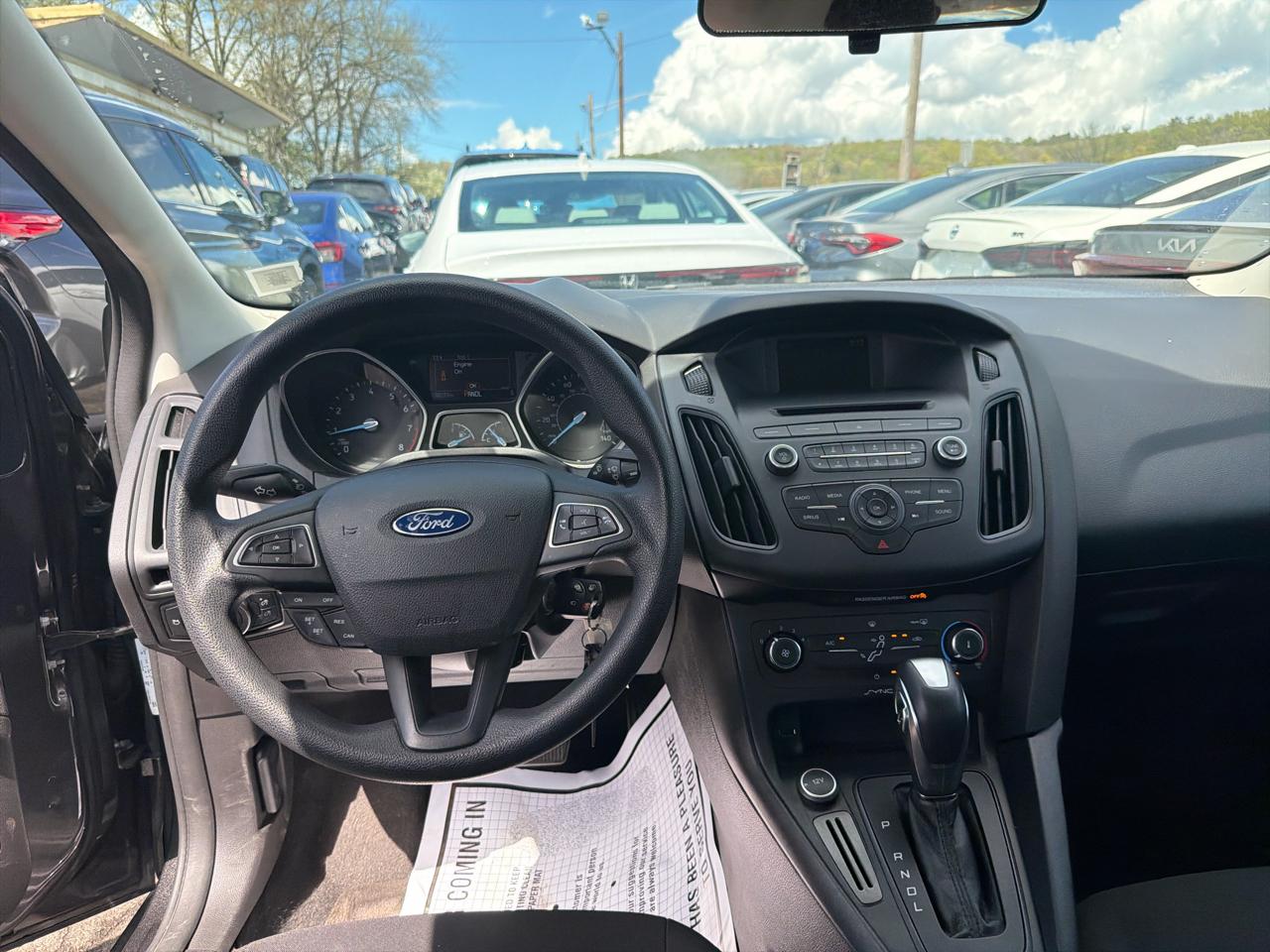 Ford Focus 4dr Sdn SE 2016