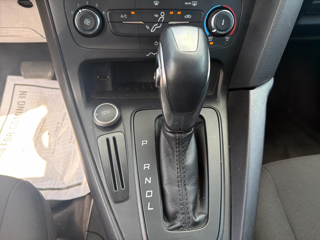 Ford Focus 4dr Sdn SE 2016