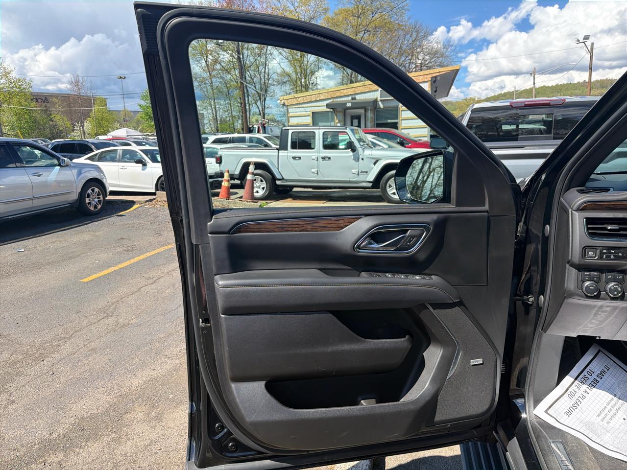 Chevrolet Tahoe 4WD 4dr Premier 2023