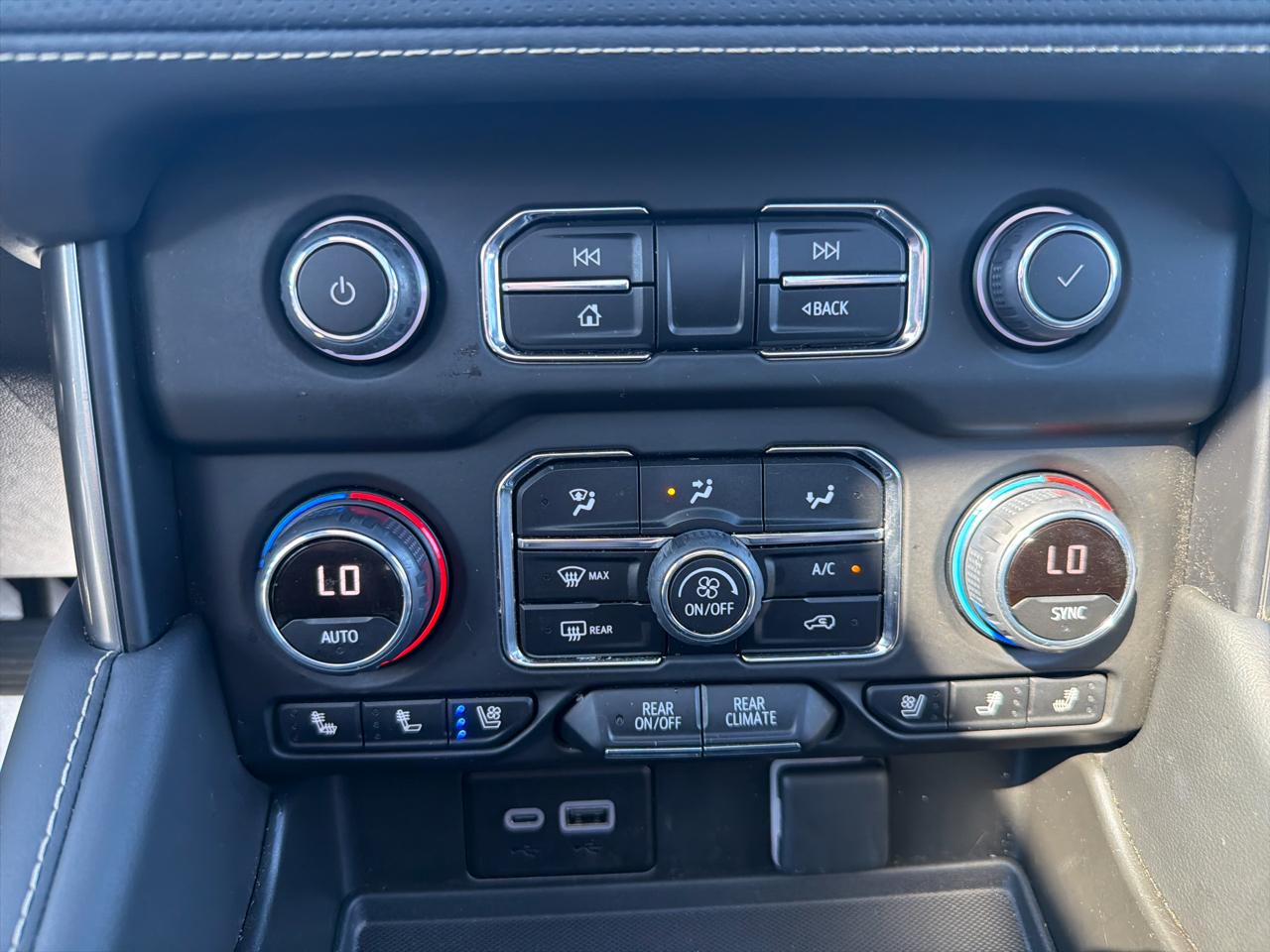 Chevrolet Tahoe 4WD 4dr Premier 2023