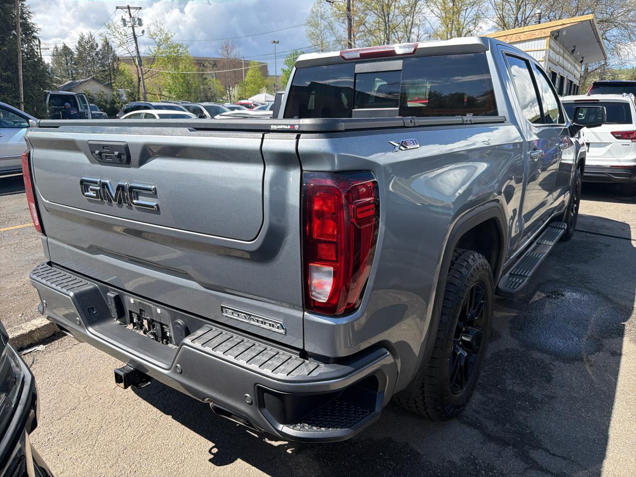 GMC Sierra 1500 4WD Crew Cab 147" Elevation w/3SB 2023