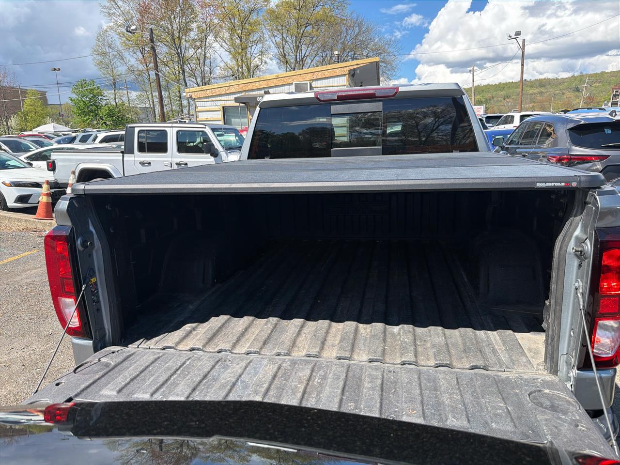 GMC Sierra 1500 4WD Crew Cab 147" Elevation w/3SB 2023