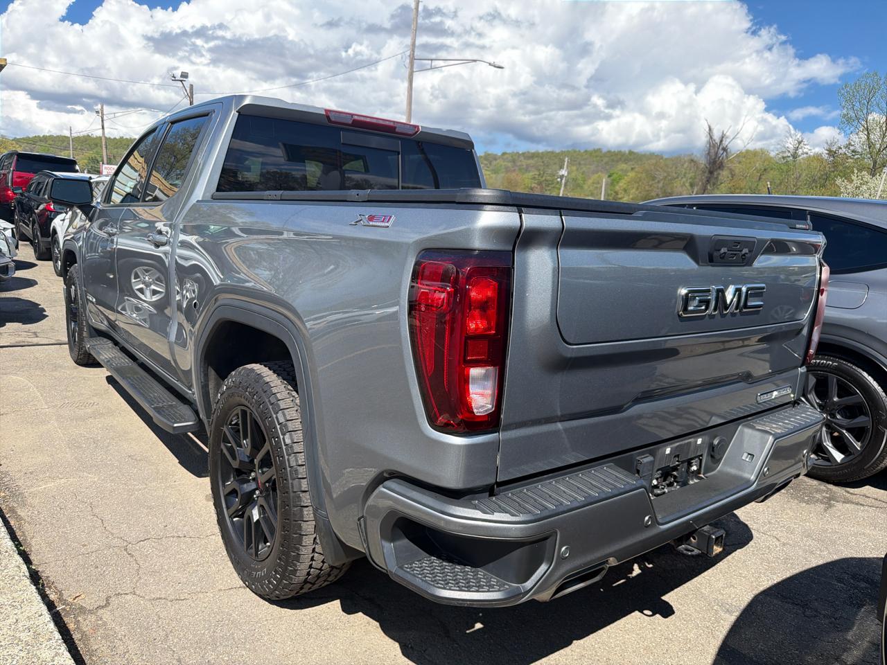 GMC Sierra 1500 4WD Crew Cab 147" Elevation w/3SB 2023