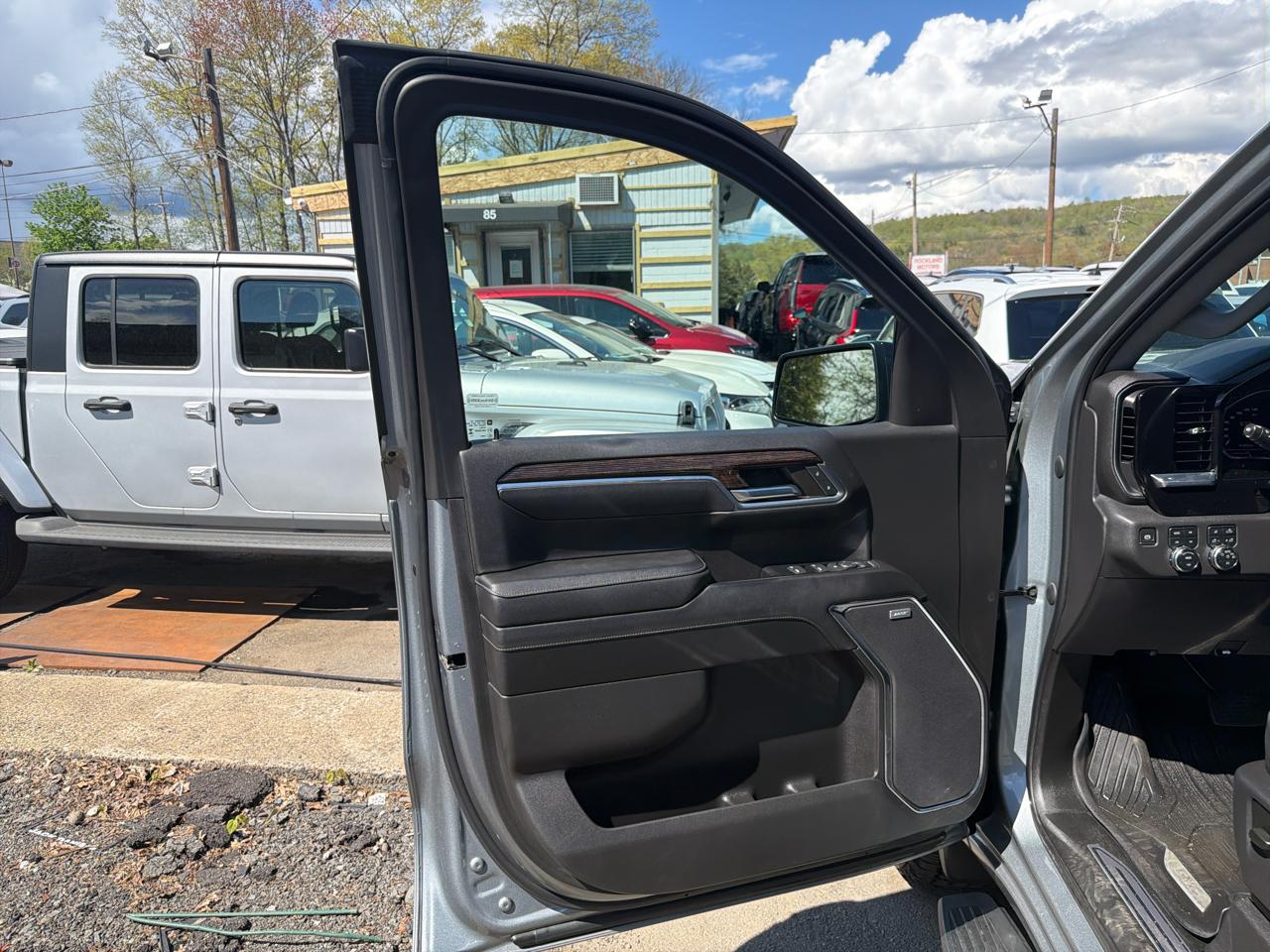 GMC Sierra 1500 4WD Crew Cab 147" Elevation w/3SB 2023