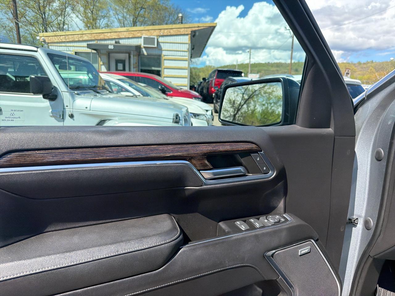 GMC Sierra 1500 4WD Crew Cab 147" Elevation w/3SB 2023