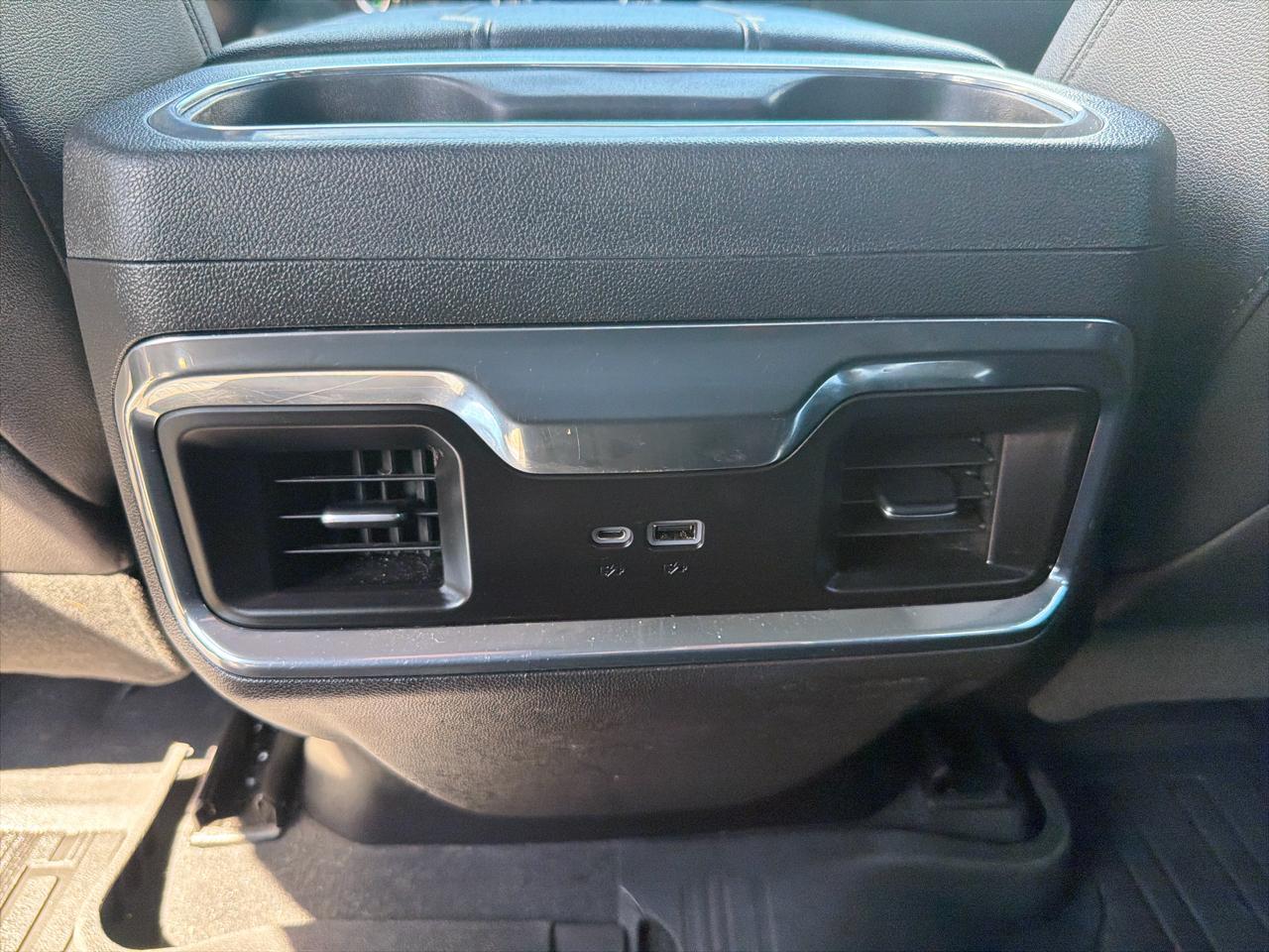 GMC Sierra 1500 4WD Crew Cab 147" Elevation w/3SB 2023