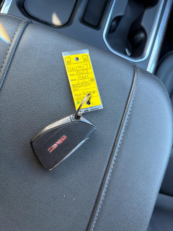 GMC Sierra 1500 4WD Crew Cab 147" Elevation w/3SB 2023