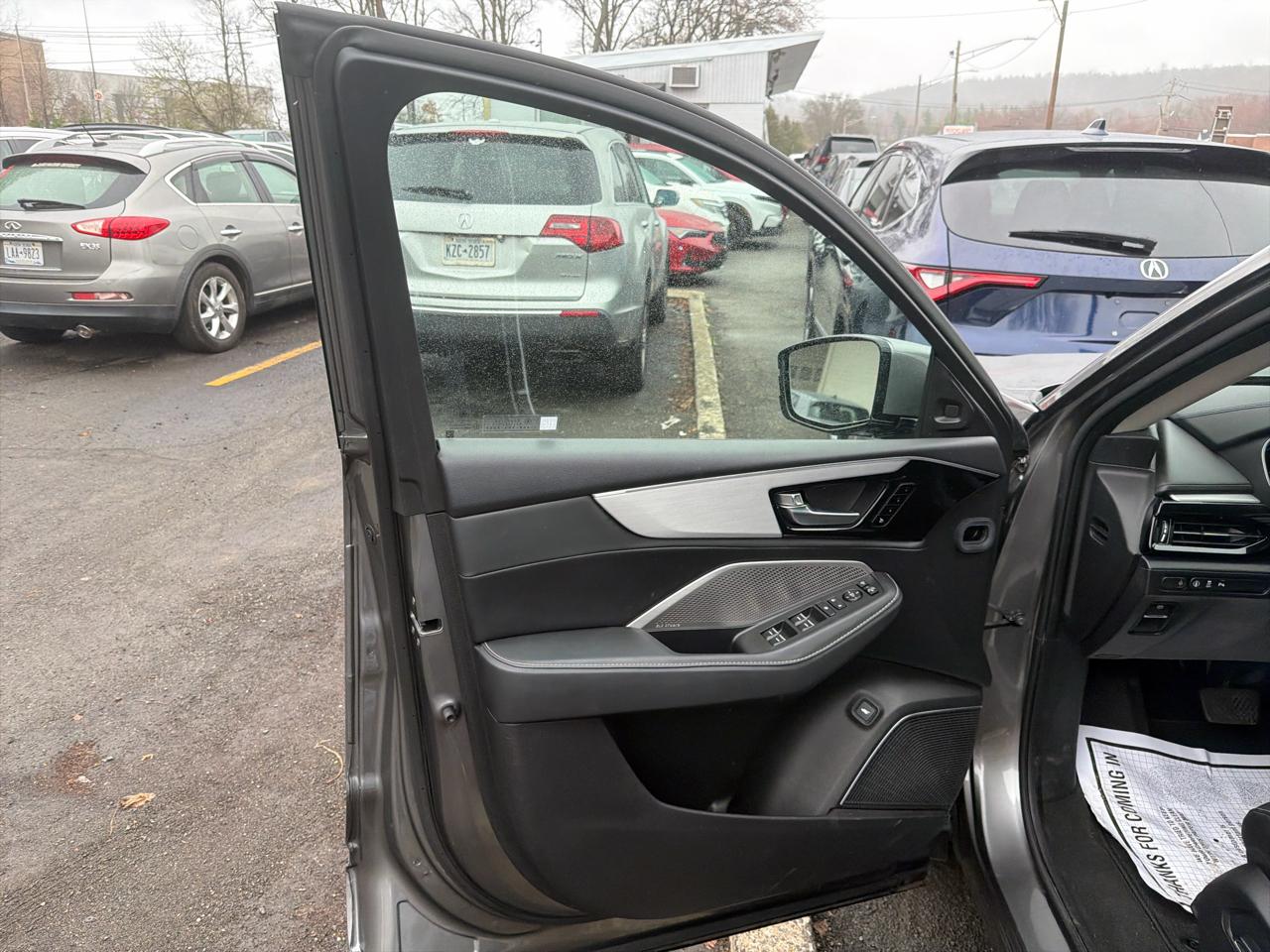 Acura MDX SH-AWD w/Technology Package 2024