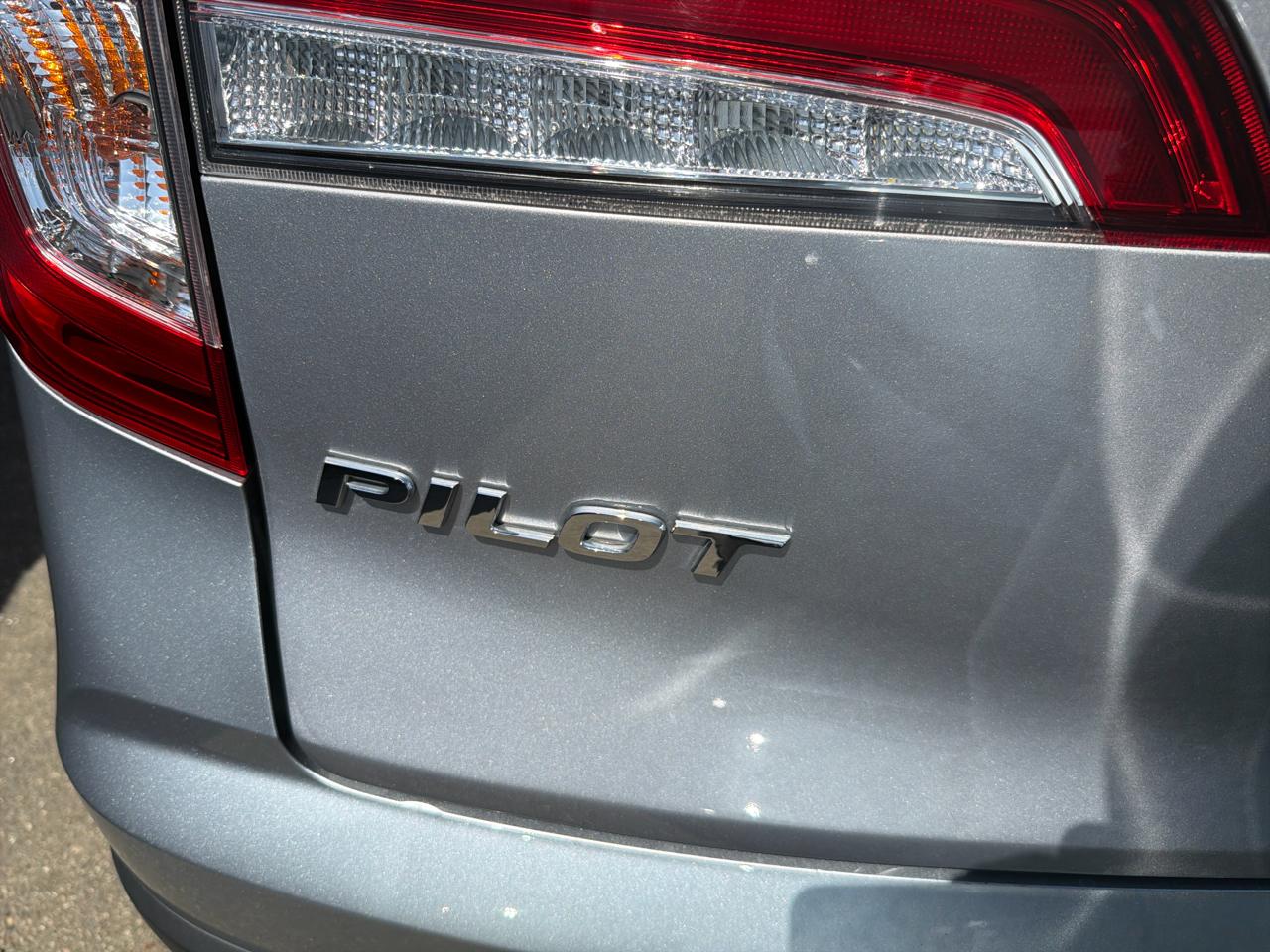 Honda Pilot Touring 7-Passenger AWD 2022