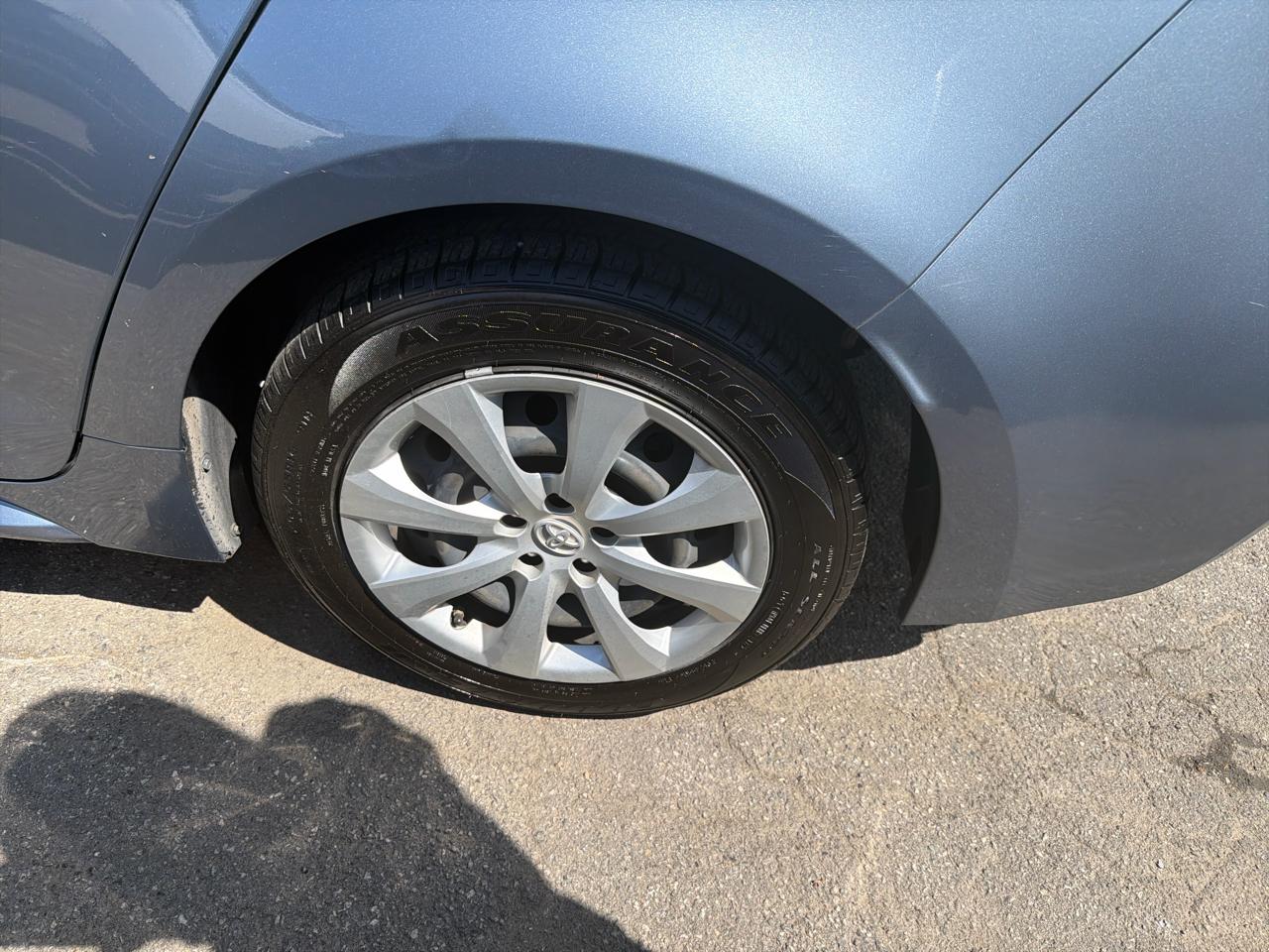 Toyota Corolla LE CVT (Natl) 2021