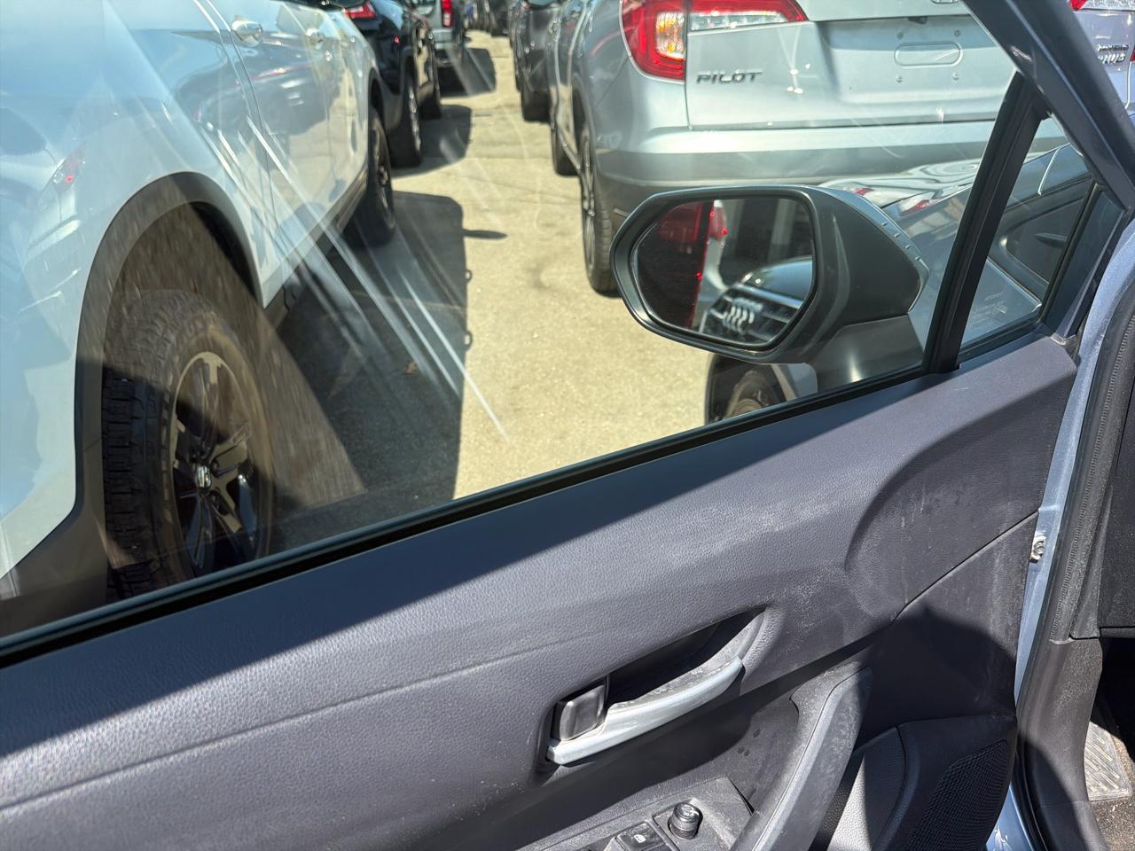 Toyota Corolla LE CVT (Natl) 2021