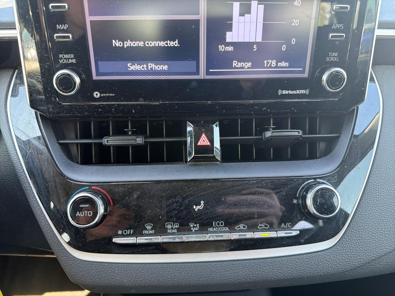 Toyota Corolla LE CVT (Natl) 2021