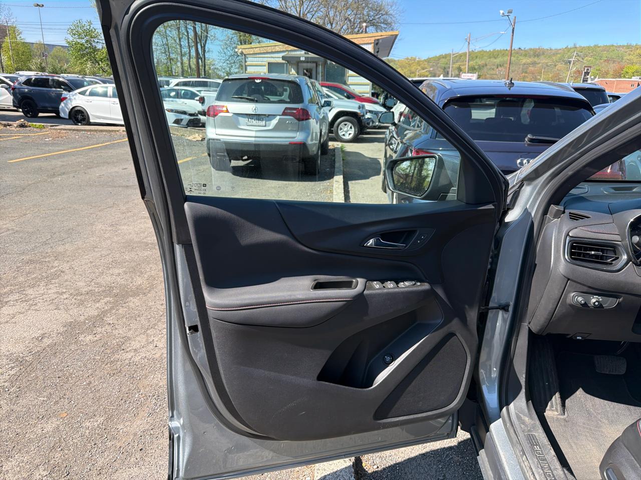 Chevrolet Equinox AWD 4dr RS 2023